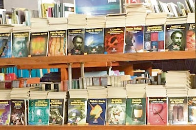 Difícil, hallar libros que ofreció Taibo a $49.50