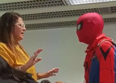 TikTok: Joven se disfraza de Spider-Man para ir a la escuela y así reaccionó su profesora