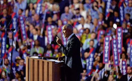 Los Obama llaman a actuar para asegurar el triunfo de Kamala