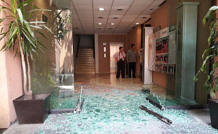 Maestros de la CETEG vandalizan instalaciones del Congreso local en Guerrero