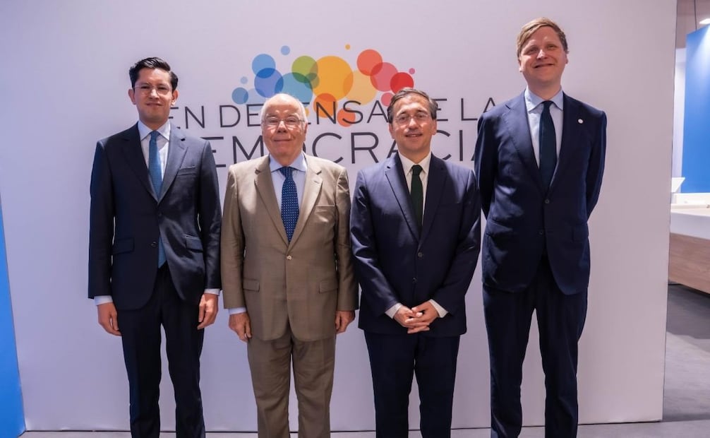 El canciller Roberto Velasco Álvarez informó que llevará a cabo distintas reuniones con funcionarios de la Unión Europea. Foto: Especial