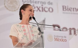 Sheinbaum reivindica legado de AMLO con pensión para adultos mayores; ayuda es universal y no se condiciona, resalta