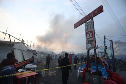 VIDEOS Se registra fuerte incendio en asentamiento irregular cerca del Metro Lindavista; no se reportan lesionados