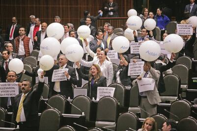 Legisladores chocan en Senado y San Lázaro por Ayotzinapa