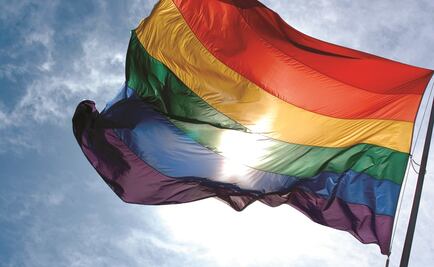 Iglesia escocesa permitirá bodas gay entre sus pastores