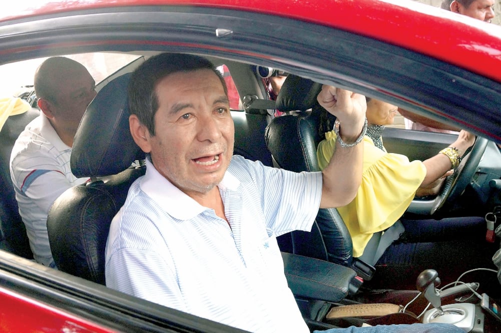 Rubén Núñez, líder de la CNTE, está libre bajo caución, lo que significa que debe abstenerse de participar en reuniones sindicales (ARCHIVO. EL UNIVERSAL)