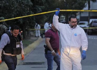 Muere mujer por gas pimienta rociado por policías, acusan familiares