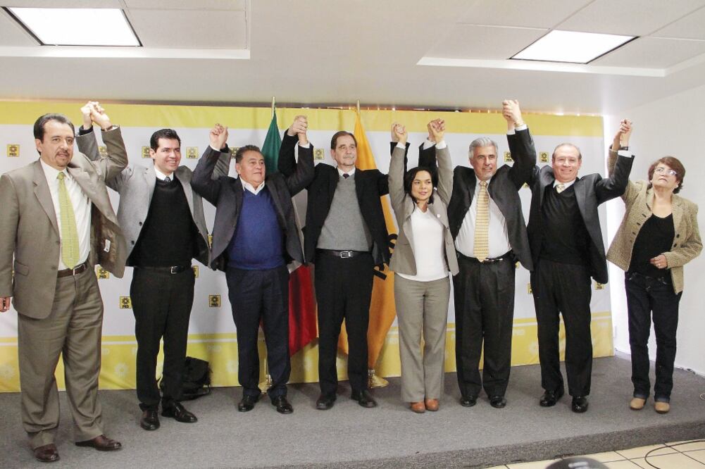 Hace unos días la dirigencia del sol azteca festejaba la unidad del partido tras ofrecer una conferencia donde hablaron de las candidaturas (ARCHIVO EL UNIVERSAL)