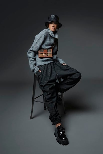 Desafía las reglas con un look masculino