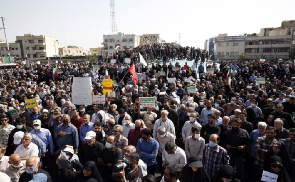 Gobierno iraní moviliza a miles de personas en marchas contra protestas