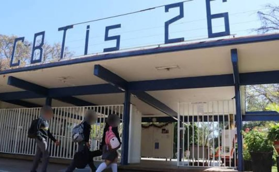 Hallan mensaje con amenaza de balacera en el CBTis 26 de Oaxaca; suspenden clases.
Foto: Especial.