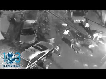 Captan agresión de 50 personas a policías de Neza; uno podría perder la vista