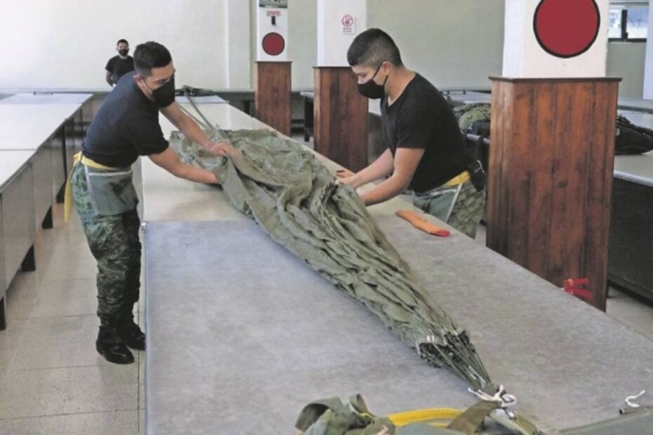 Curso militar para proteger y rescatar