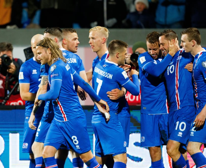 Agencia. Islandia festeja el gol frente a Kosovo