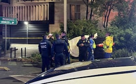 Auto, balas y fuga: Motosicarios se echan a una pareja sobre Paseo de la Reforma 