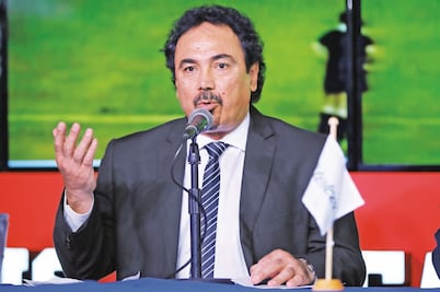 Hugo pide apoyo a Patiño