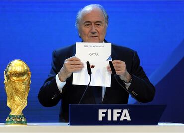 Joseph Blatter rompe el silencio: "Darle el Mundial a Qatar fue un error"