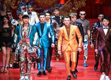 Sobrino de Hillary Clinton y Youtuber mexicano entre los Millennials que desfilan en D&G