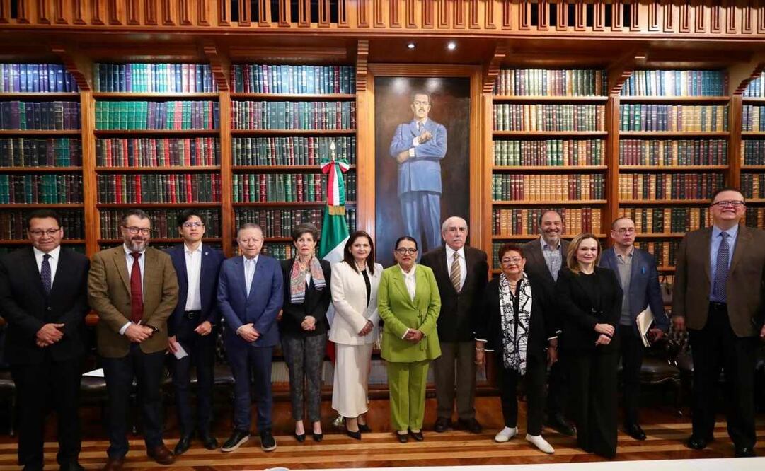 Magistrados del TEPJF se reúnen con la Comisión Presidencial para reforma electoral en la Secretaría de Gobernación este jueves 18 de septiembre de 2025. Foto: Especial