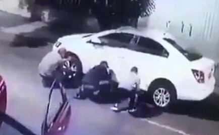 Captan en video a banda que roba llantas en menos de un minuto en Lindavista