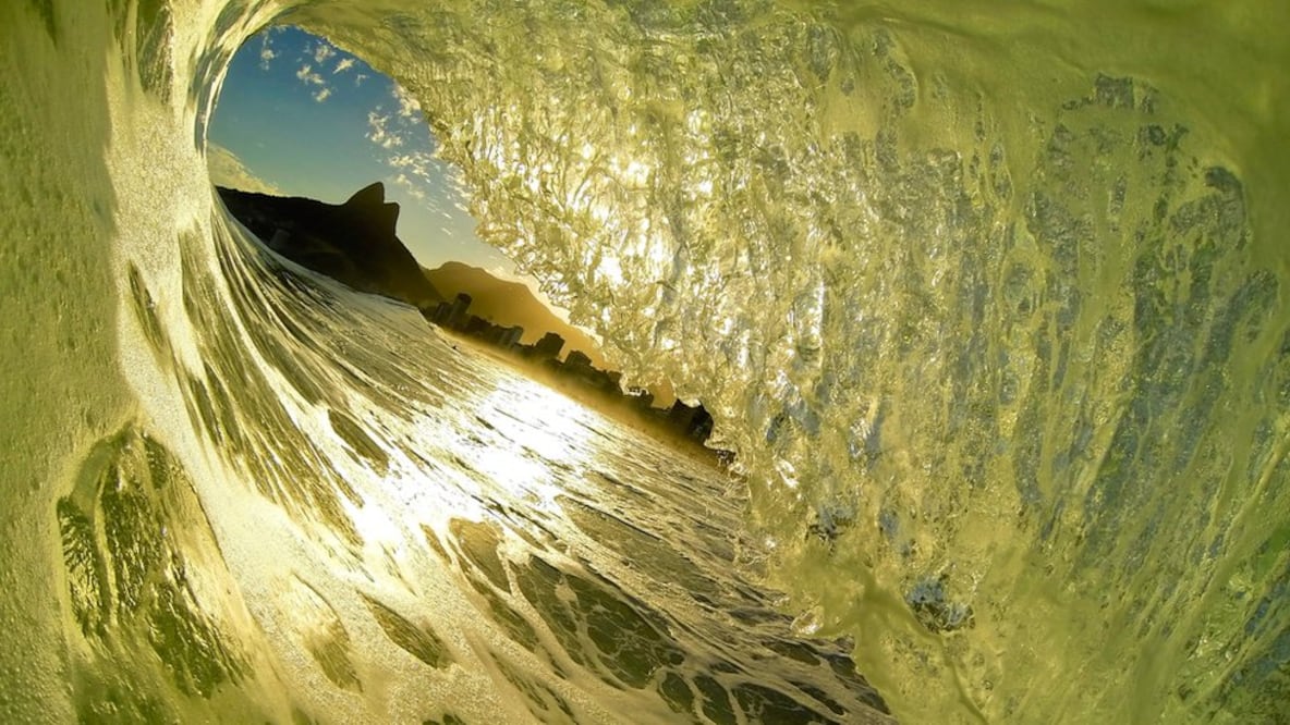 Las misteriosas latas que arribaron a las playas de Río de Janeiro