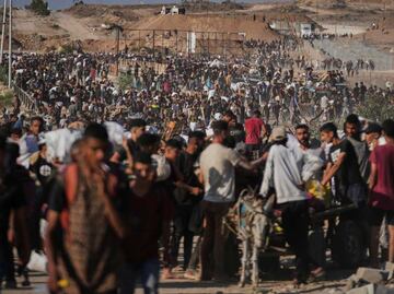 Aumenta a 85 los muertos en ataque durante reparto de ayuda humanitaria; Israel amplía las órdenes de evacuación