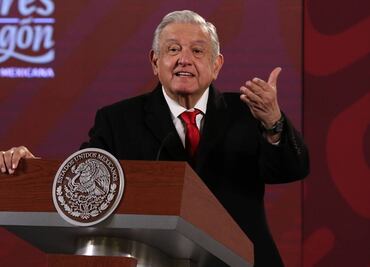 AMLO acusa a Cofece de autorizar a empresa china manejo de mina de litio en Sonora