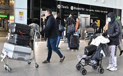 Especialista de la OMS prevé que "hará falta algún certificado de vacunación antiCovid para viajar"