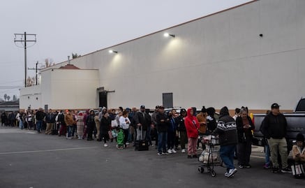 Familias hacen "peregrinación de la masa" para tamales navideños; tradición se mantiene viva en Los Ángeles