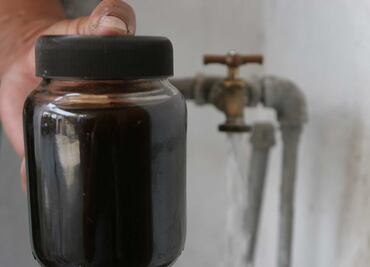 ONG revela contaminación en tomas de agua de escuelas con arsénico, fluoruros y coliformes fecales