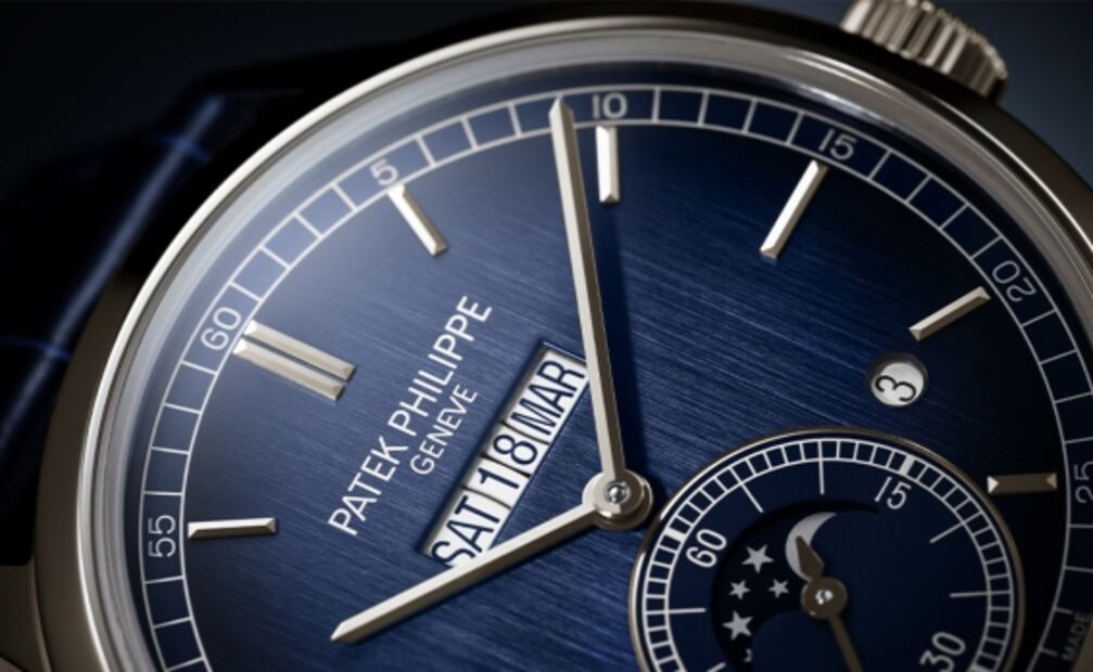 Patek alinea su calendario a la eternidad