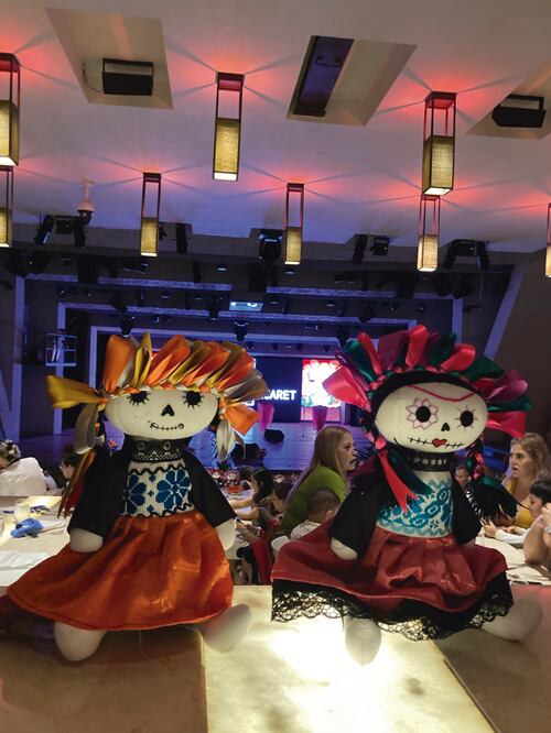 El festival busca recuperar el relato, las tradiciones, la gastronomía y las artesanías de la Fiesta de los Muertos de Xcaret y de los estados que cada año son invitados. Foto: Sonia Sierra/El Universal.