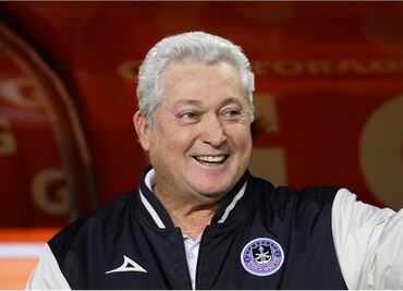 ¿Se retiró Víctor Manuel Vucetich?