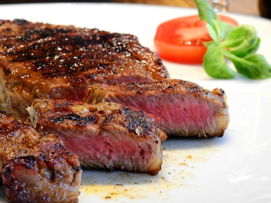 La carne es una buena fuente de proteínas y hierro / Foto: Pixabay
