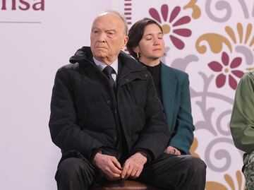 Gertz Manero presente en la mañanera; hay autonomía en la FGR, pero también coordinación, señala Sheinbaum