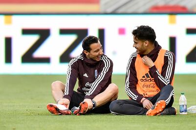 Guardado y Reyes inician participación en la Europa League sin victoria