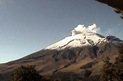 Popocatépetl disminuye actividad en las últimas 24 horas