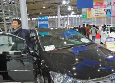 Venta de autos nuevos sigue en reversa