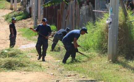 Gendarmería limpia escuelas en Oaxaca 