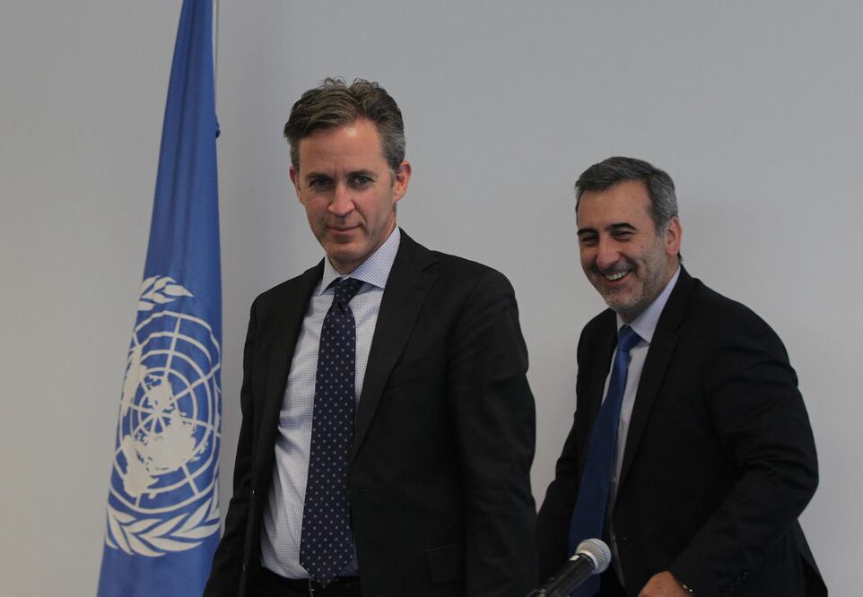 El relator especial de la ONU sobre la libertad de expresión, David Kaye, y el relator especial sobre la libertad de expresión de la CIDH, Edison Lanza. (FOTO: EFE/Mario Guzmán)