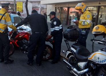 Cambian señalización en vialidades del DF