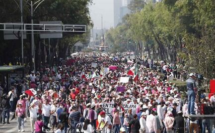 Manifestantes en la defensa del INE continúan concentrados en el monumento a la Revolución
