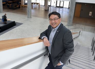 Suspenden a presidente de Universidad en California por firmar acuerdo con alumnos propalestinos