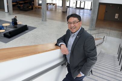 Suspenden a presidente de Universidad en California por firmar acuerdo con alumnos propalestinos