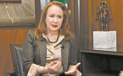 Asesora confiesa ante UNAM que compartió tesis de ministra