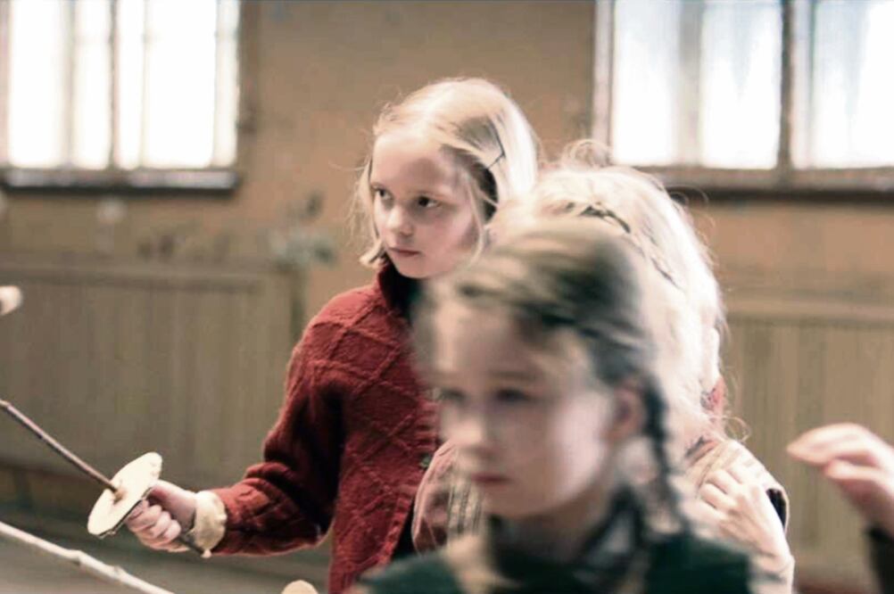 La cinta trata sobre un profesor fugitivo que enseña esgrima (CORTESÍA)