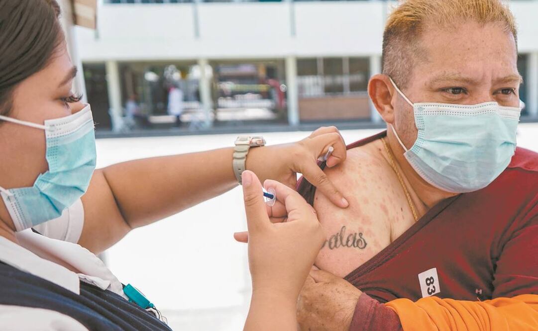 Autoridades de Salud informaron que el pasado sábado se aplicaron 201 mil 719 dosis, y en total se ha inoculado a 38 millones 222 mil 492 personas. Foto: Archivo/ EL UNIVERSAL.