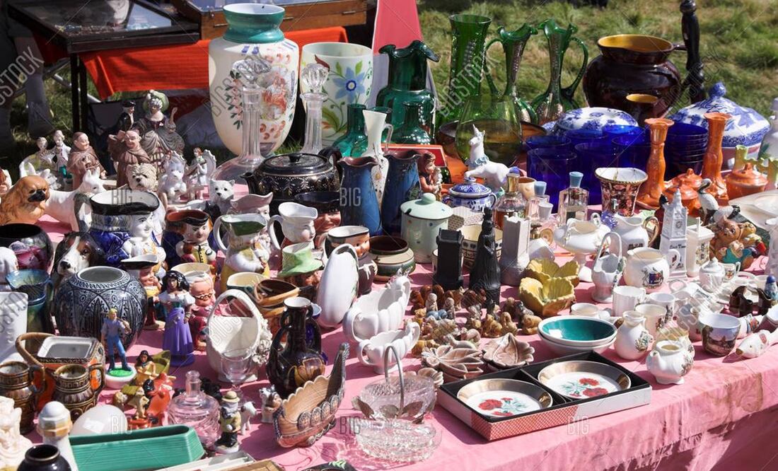 Caja de bric à brac con un tesoro