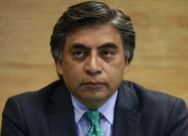 Aprobación de reforma para captar divisas atenta contra la autonomía de Banxico: Esquivel