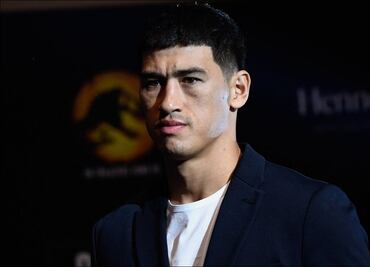 El ruso Dmitry Bivol, sin himno nacional ni bandera ante el Canelo Álvarez